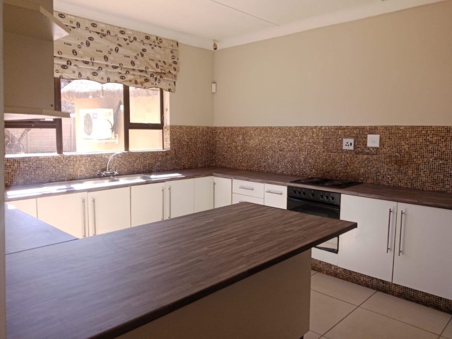 4 Bedroom Property for Sale in Kuruman Northern Cape